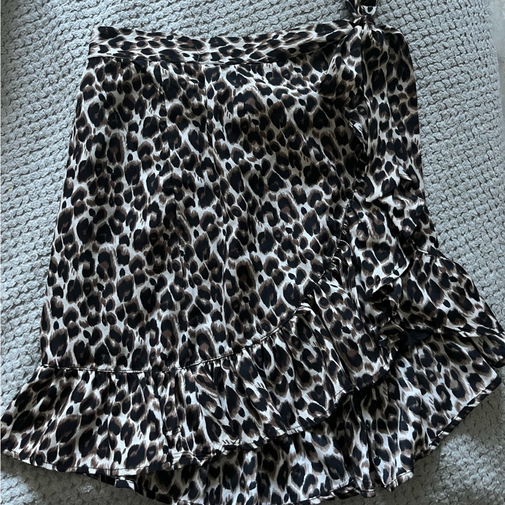 Leopard Print Ruffle Skirt - Picture 2 of 3